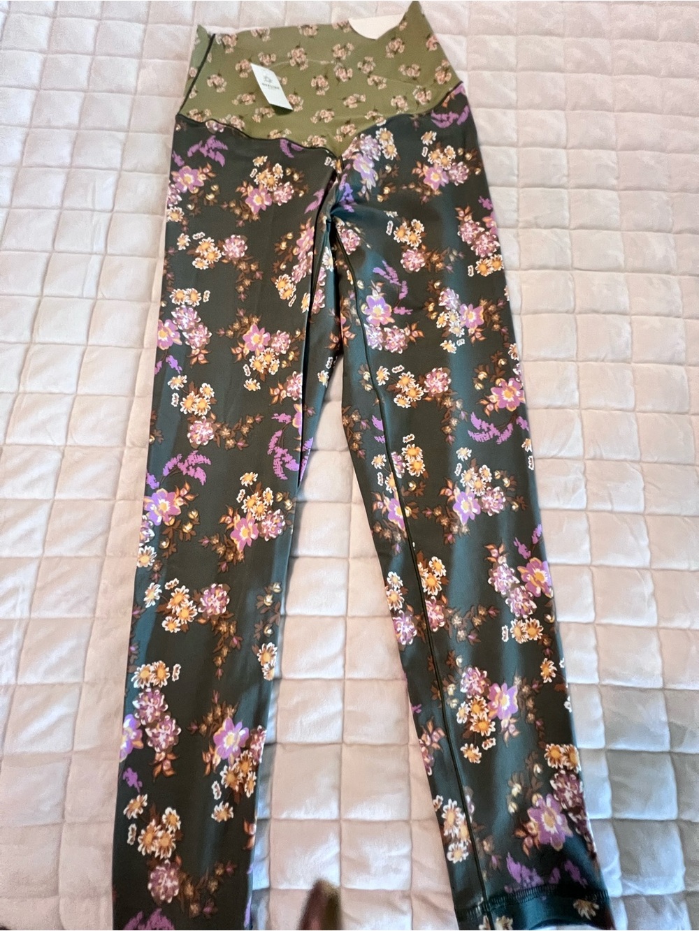 Realme Olive Green Floral 7/8 Leggings